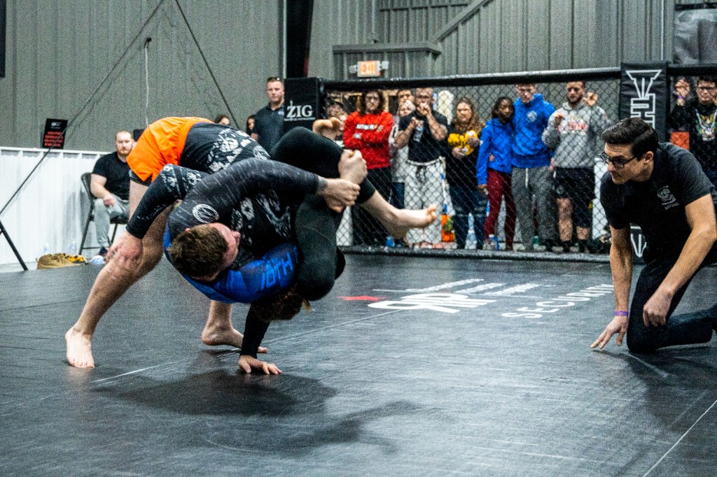Combat sports photography — grappling & cage events